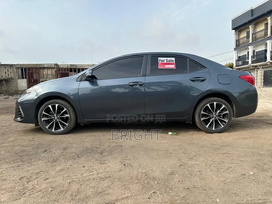 Toyota Corolla XSE (1.8L 4cyl 2A) 2019