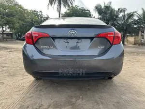Toyota Corolla XSE (1.8L 4cyl 2A) 2019