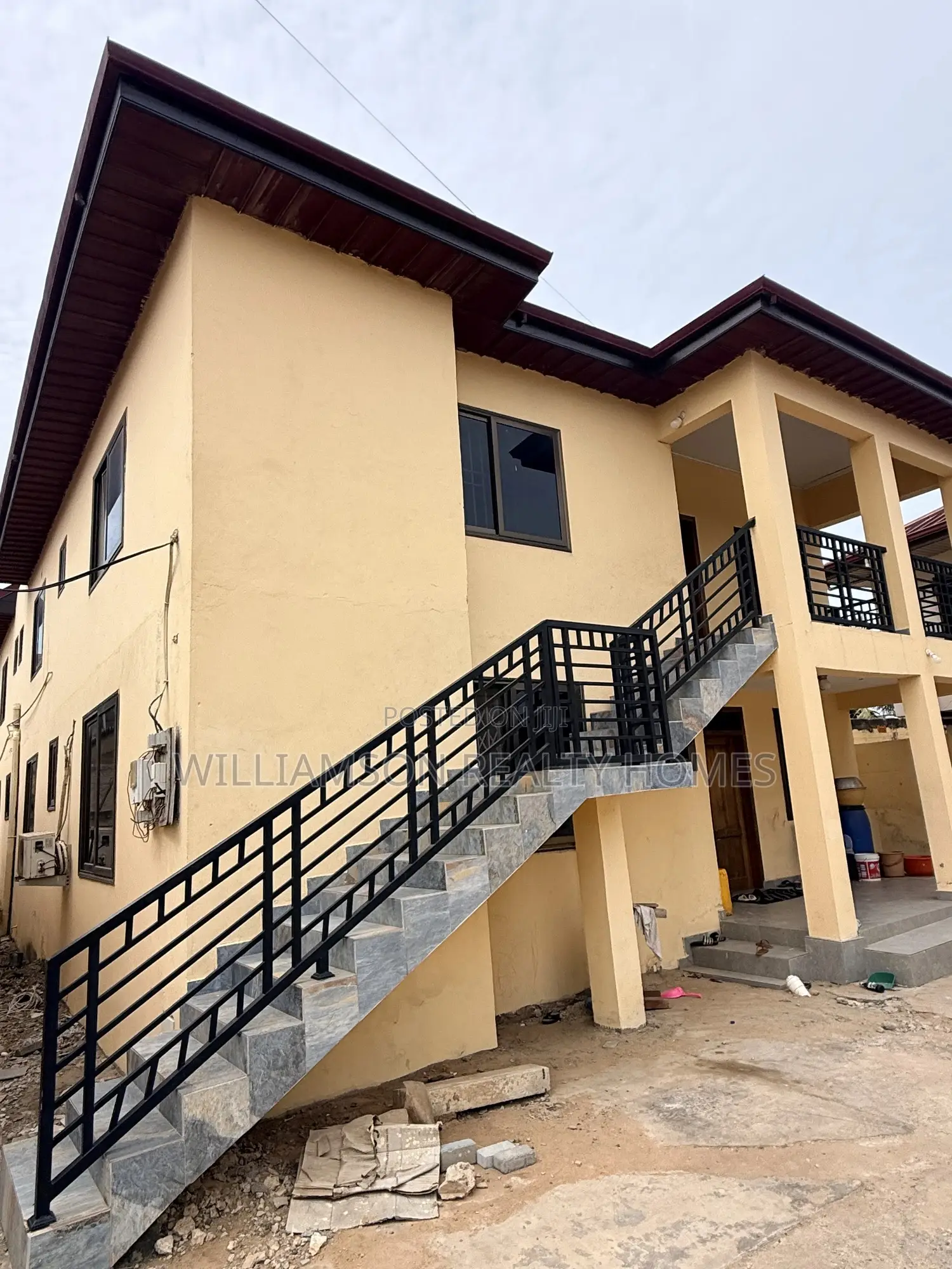 3bdrm Apartment in Hfc Estate Area, Spintex for rent