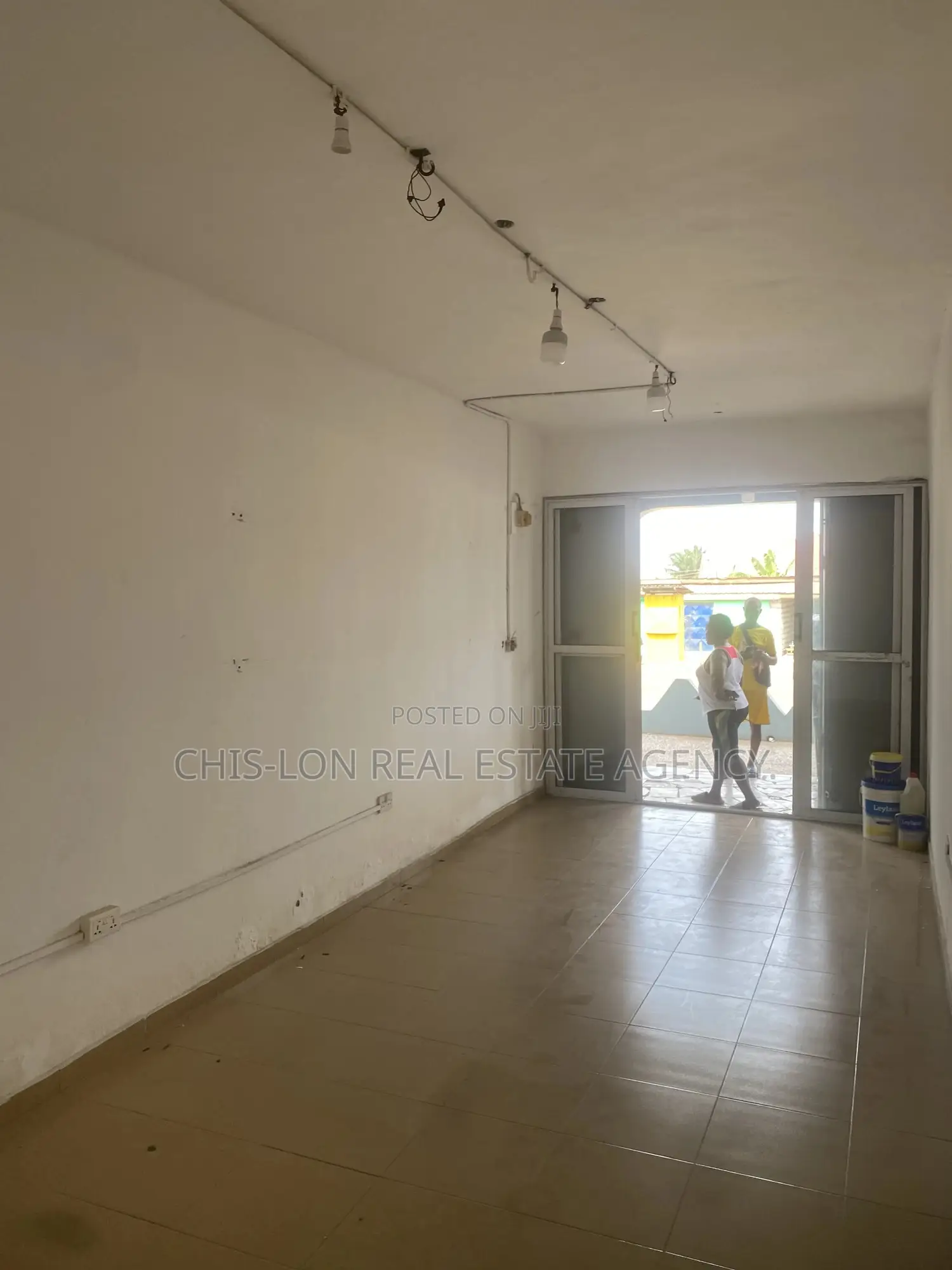 Shop for Rent