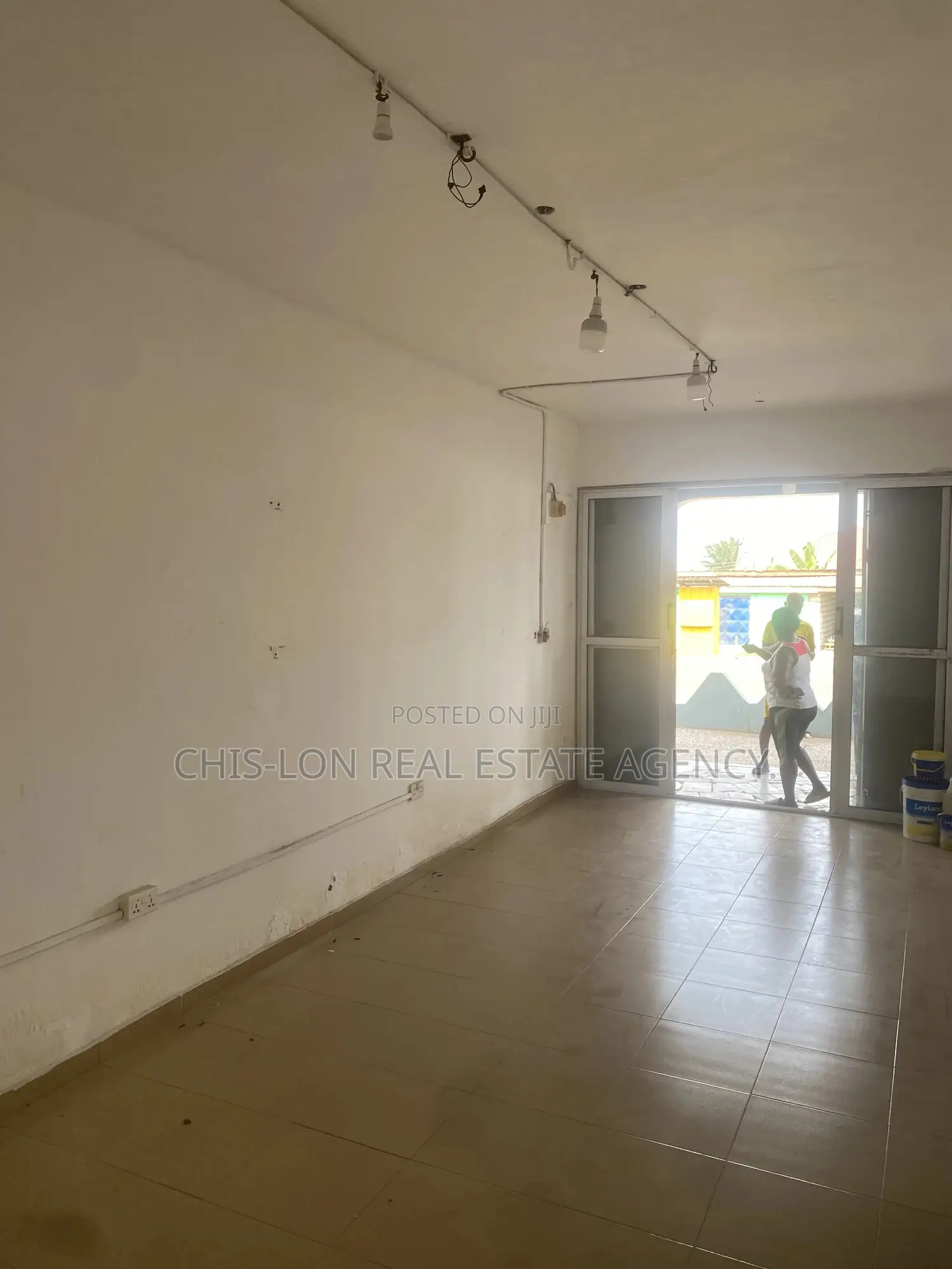 Shop for Rent