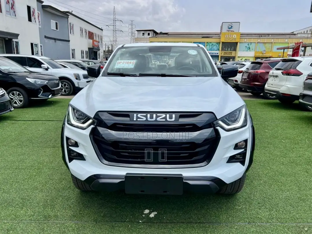 New Isuzu D-MAX 2026 White
