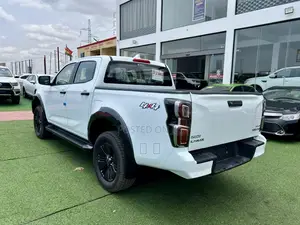 New Isuzu D-MAX 2026 White