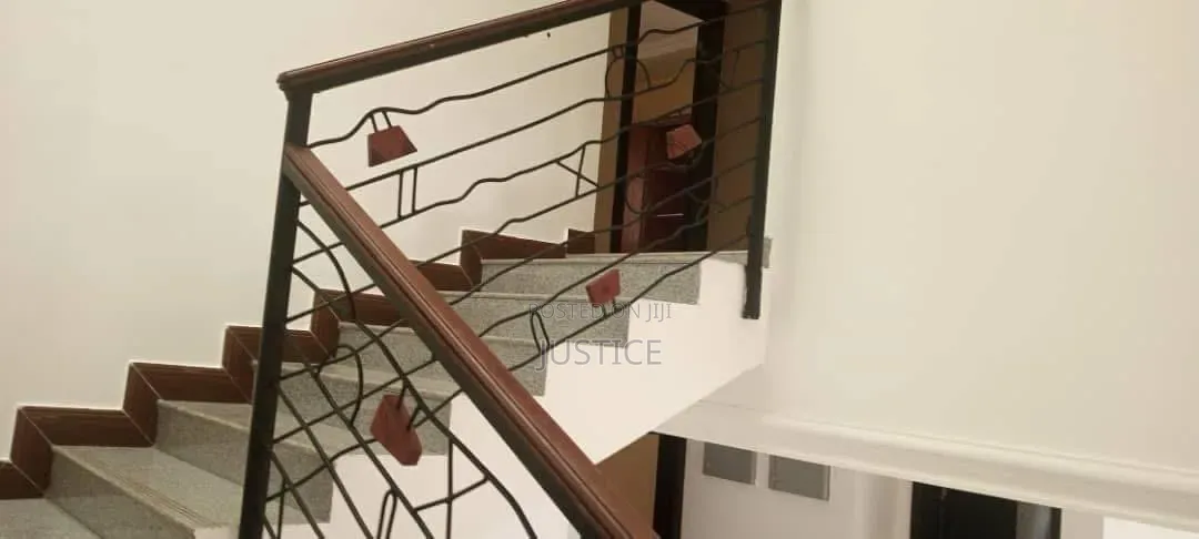 4bdrm House in Abelemkpe, Lincoln School Area for rent
