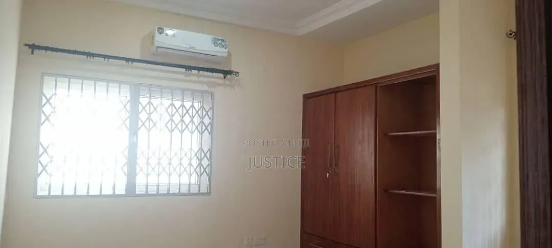4bdrm House in Abelemkpe, Lincoln School Area for rent