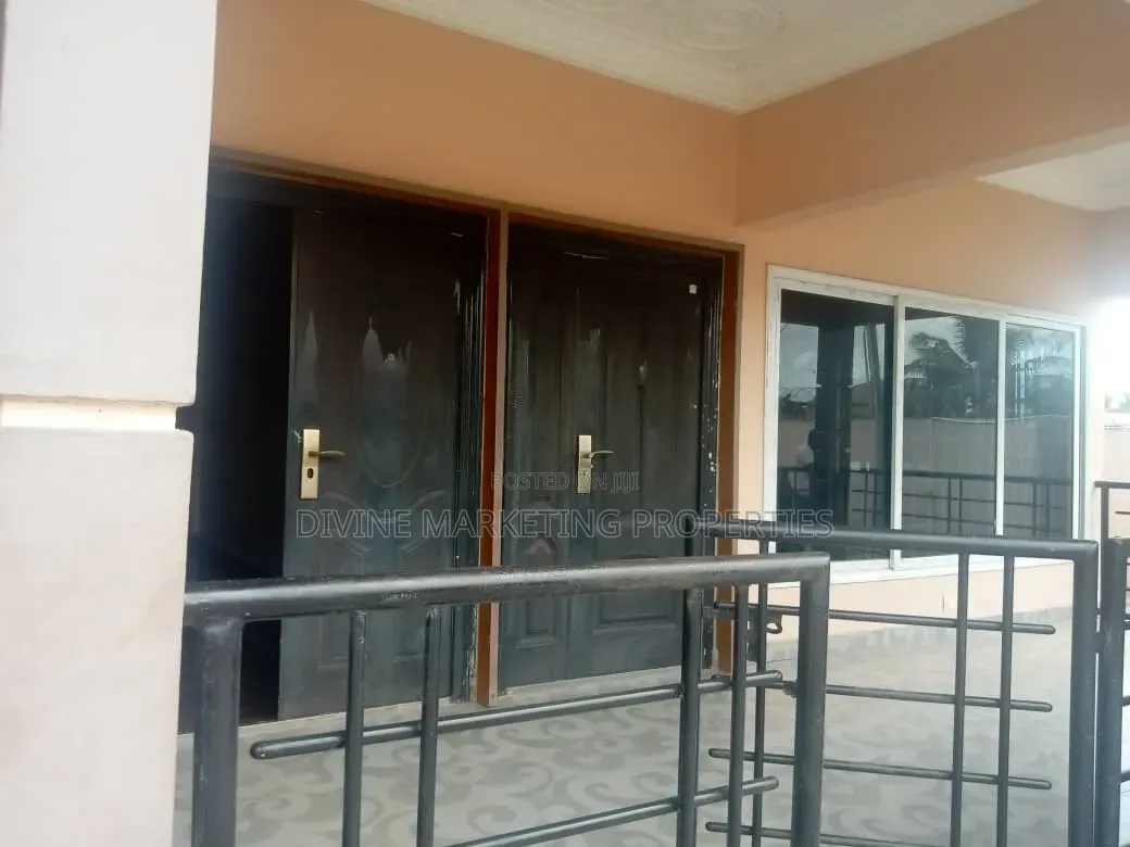 3bdrm House in Melcom Area, Amasaman for sale