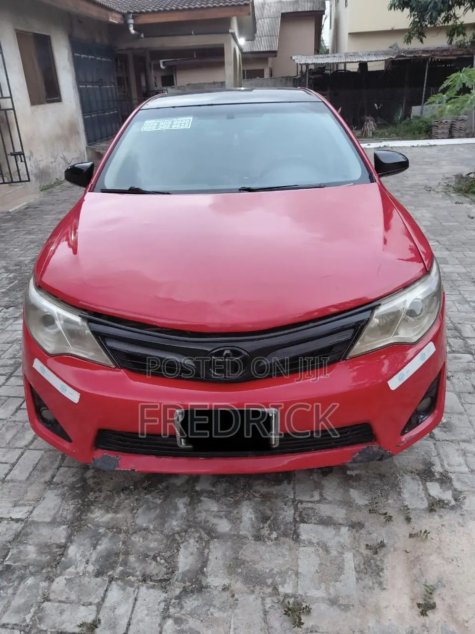 Toyota Camry SE 4dr Sedan (2.5L 4cyl 6A) 2012 Red