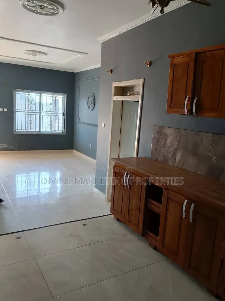 6bdrm House in Ablekuma, Agape for sale