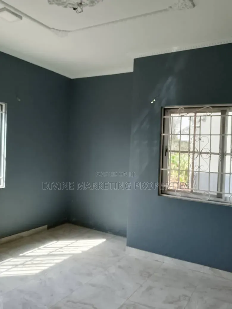 6bdrm House in Ablekuma, Agape for sale