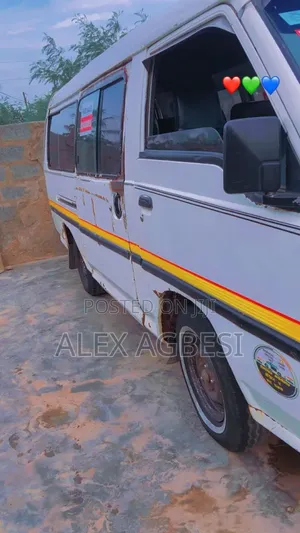 Hyundai H-100 2004 White