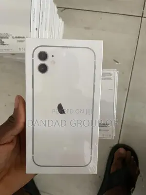 New Apple iPhone 11 128 GB White
