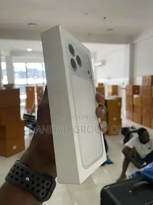 New Apple iPhone 17 Pro Max 256 GB Silver