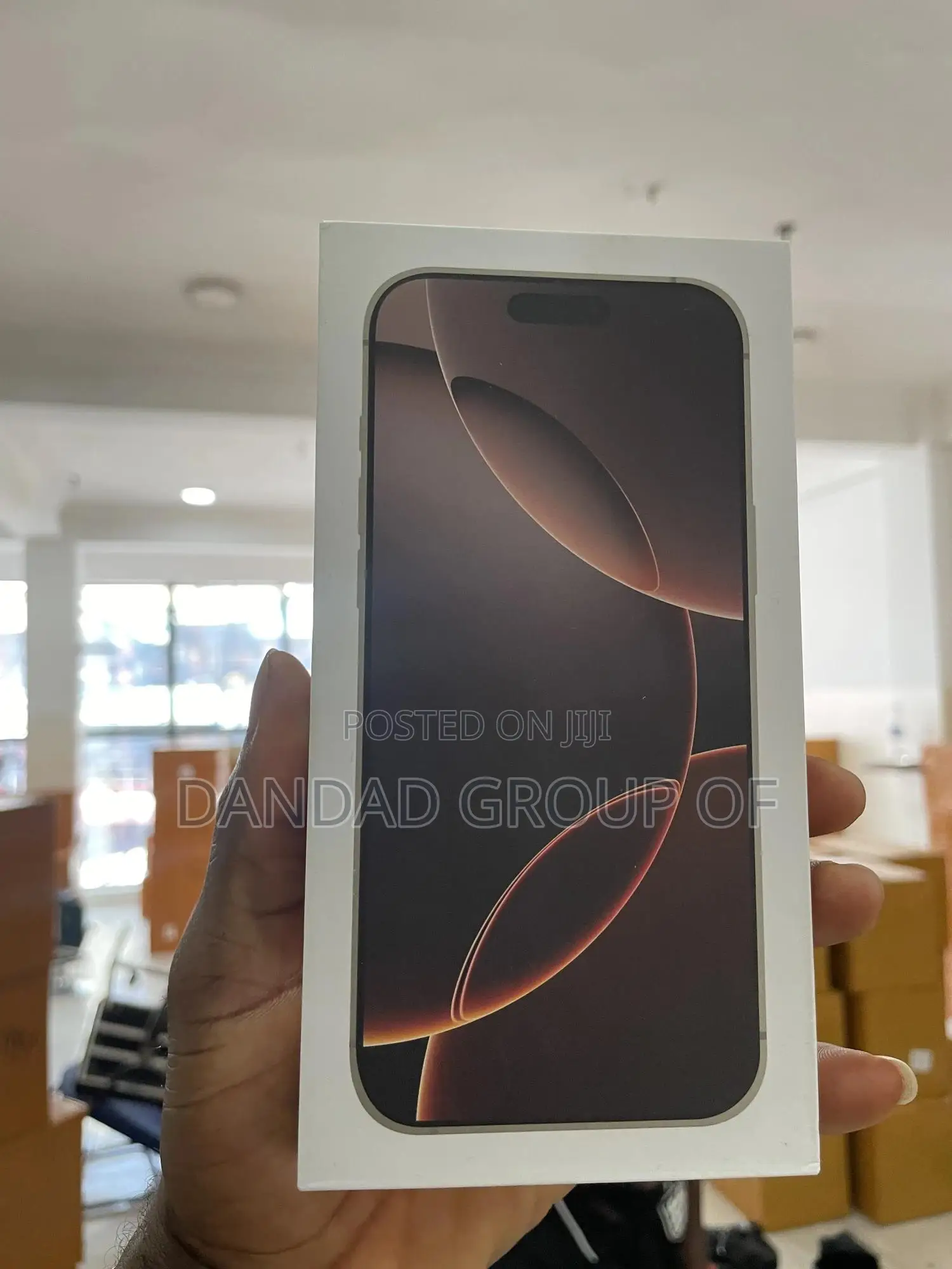 New Apple iPhone 16 Pro Max 256 GB Gold