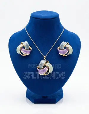 Gold-Tone Jewelry Set – Necklace, Pendant Earrings