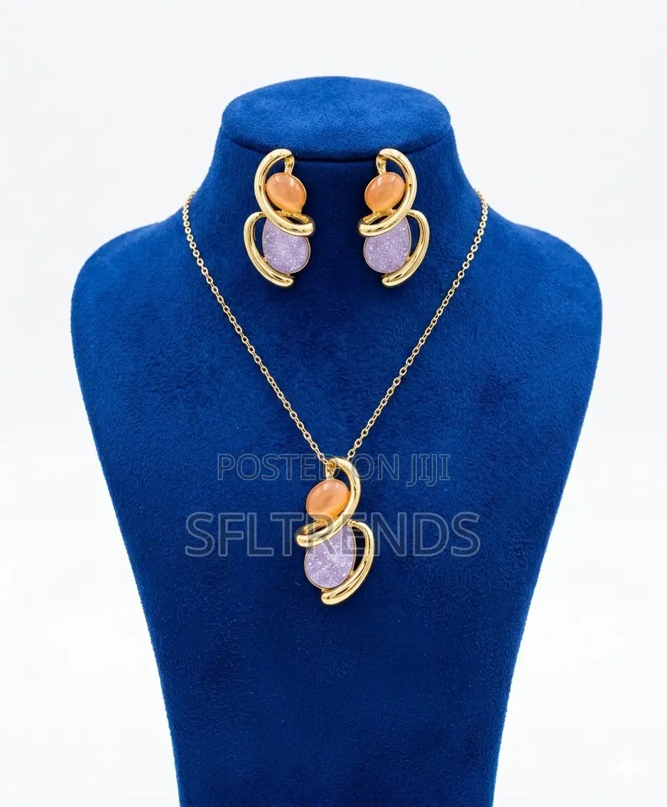 Gold-Tone Jewelry Set – Necklace, Pendant Earrings