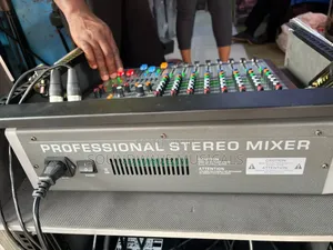Yamaha Pa-800 Mixer