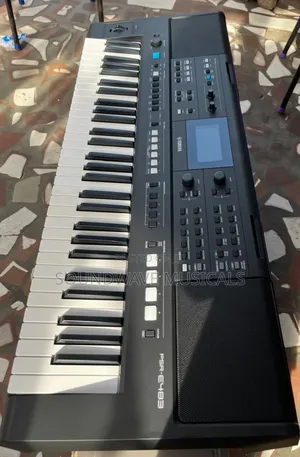 Yamaha Psr-483 Keyboard