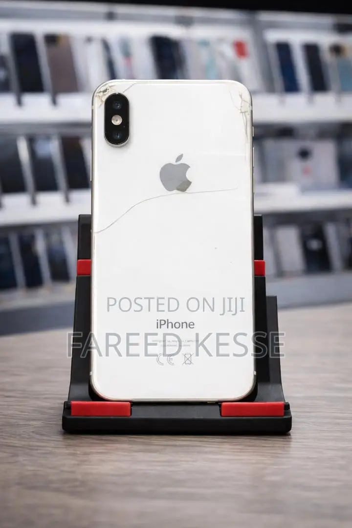 Apple iPhone XS 64 GB White