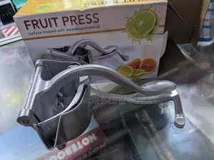 Manual Fruit Juice Extractor