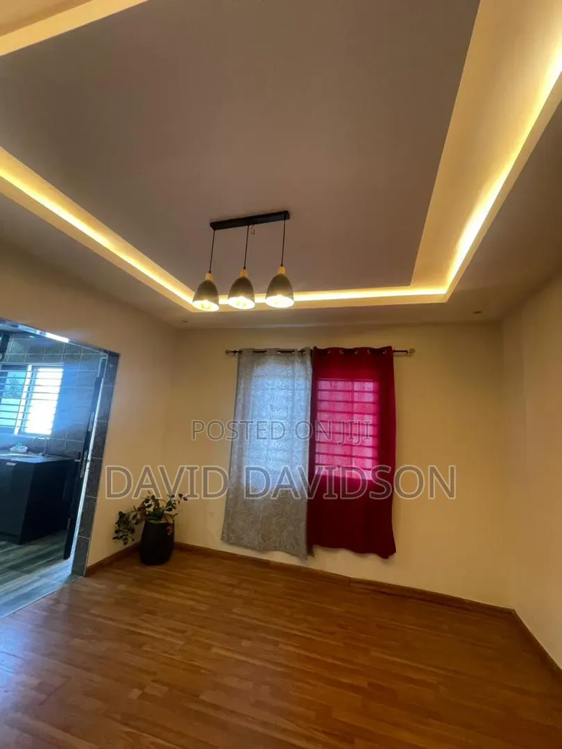 5bdrm House in Newly Built 5, Tema Metropolitan for rent
