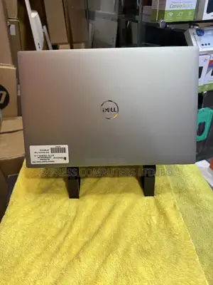 Laptop Dell Precision 5550 32GB Intel Core i7 SSD 1T