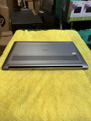 Laptop Dell Precision 5550 32GB Intel Core i7 SSD 1T