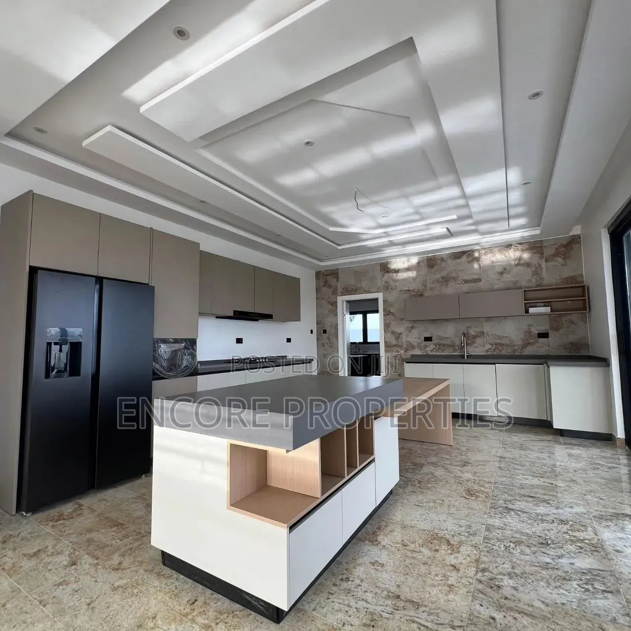 5bdrm House in East Legon, American House for sale