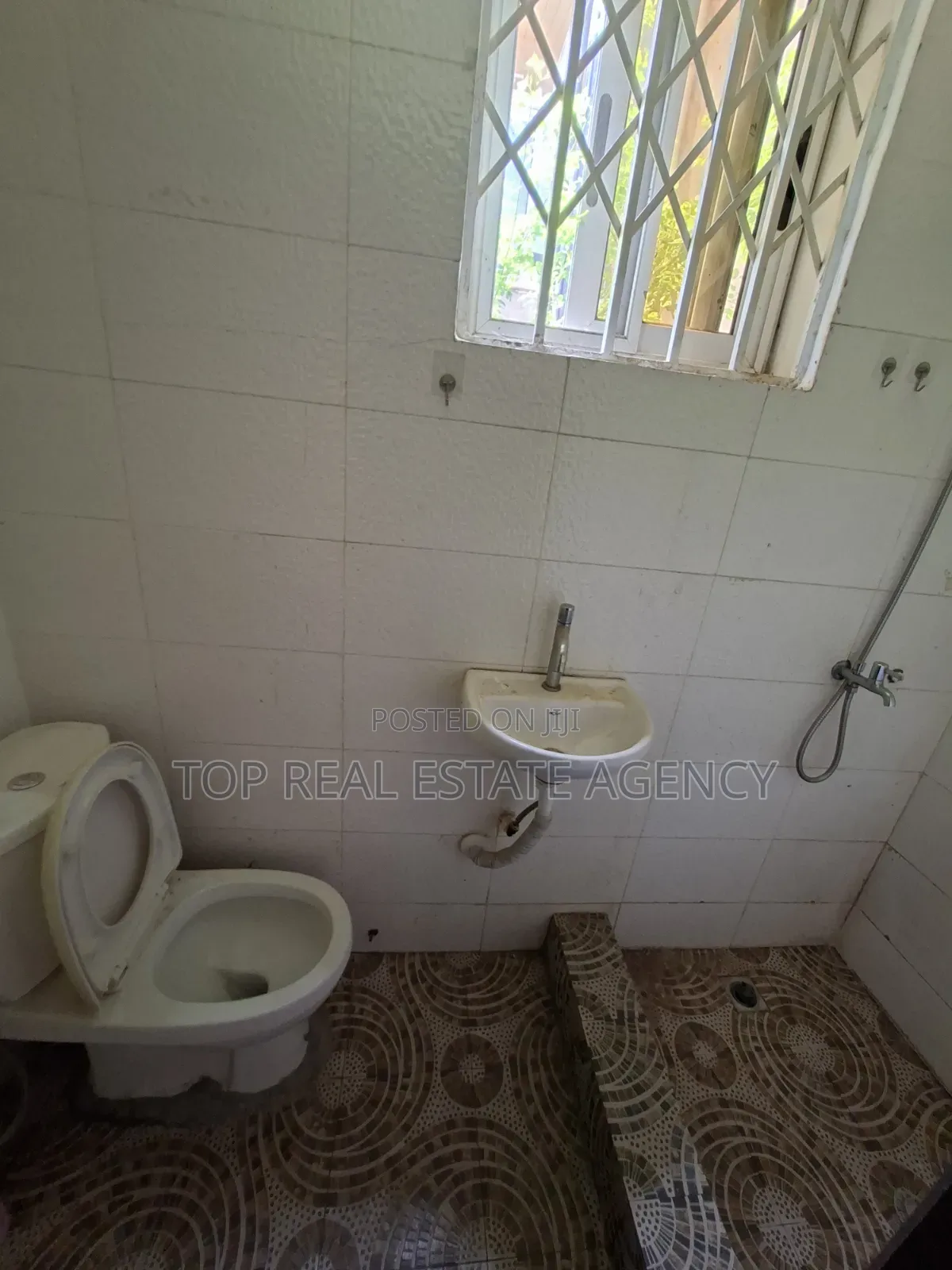 1bdrm Apartment in North Legon for rent