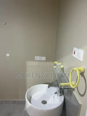 Furnished 8bdrm House in Tema Metropolitan for sale