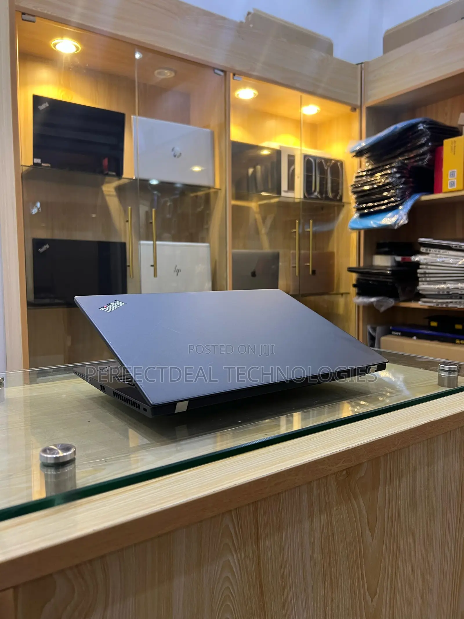 New Laptop Lenovo ThinkPad T480s 24GB Intel Core i7 SSD 256GB
