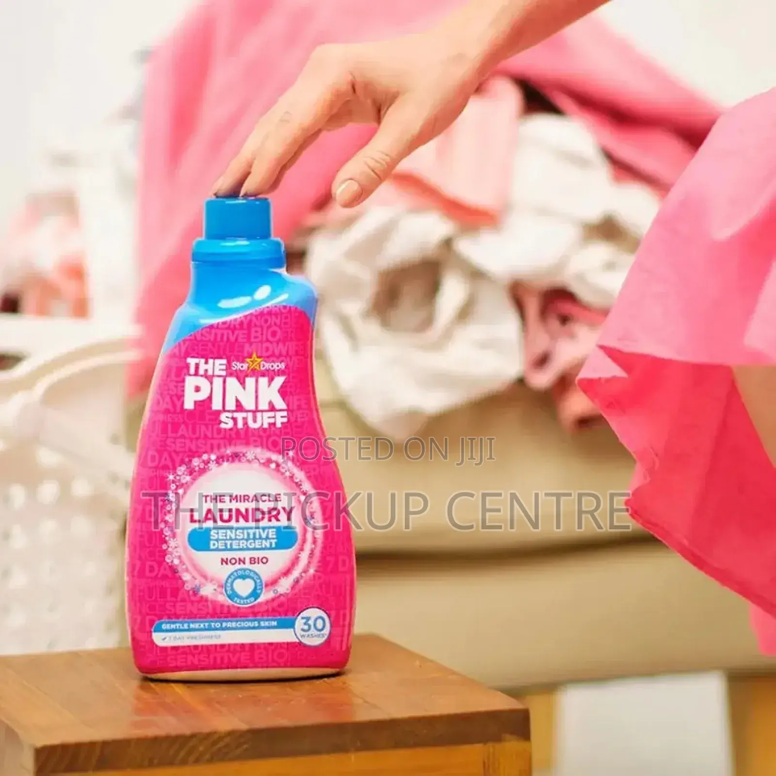 The Pink Stuff Miracle Laundry Sensitive Non-Bio Liquid (960ml)