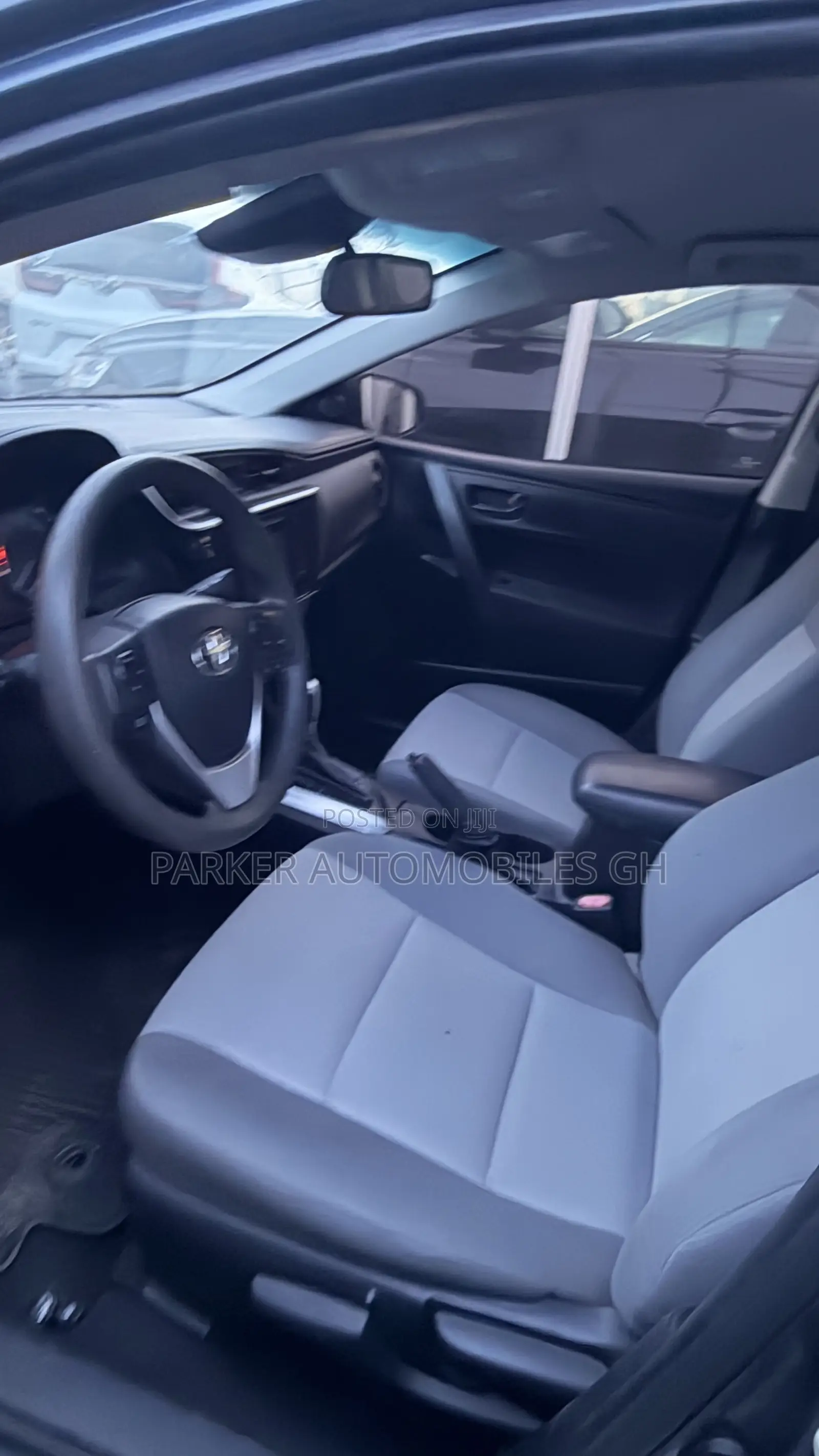 Toyota Corolla LE Eco (1.8L 4cyl 2A) 2019 Black