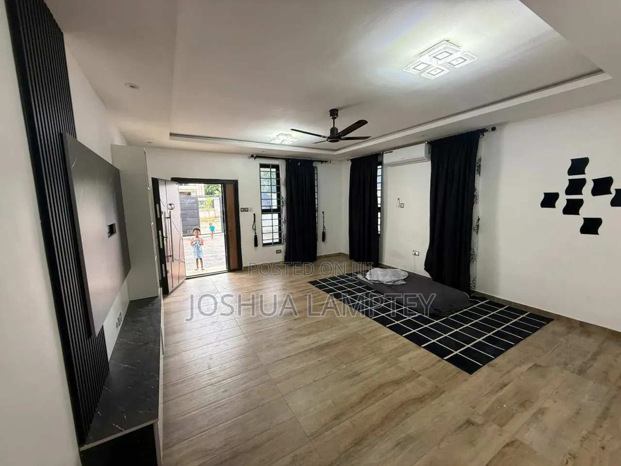 3bdrm House in Ashongman Estate, Police Station for sale