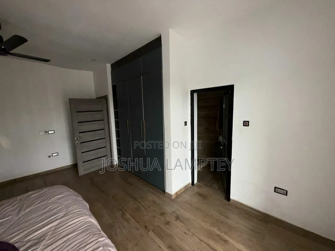 3bdrm House in Ashongman Estate, Police Station for sale