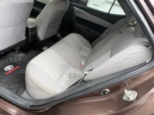 Toyota Corolla LE 4dr Sedan (1.8L 4cyl CVT) 2016 Brown
