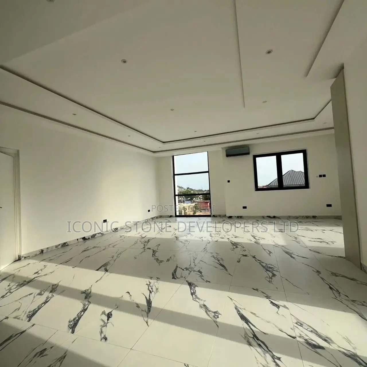 5bdrm Mansion in East Legon for sale