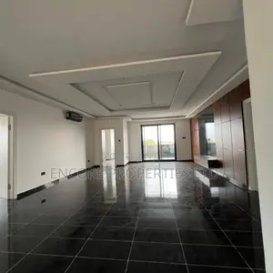 5bdrm House in East Legon for sale