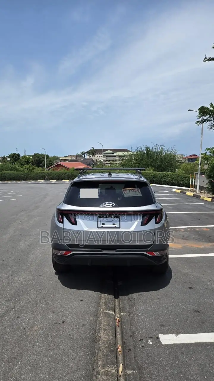 Hyundai Tucson SEL 2023 Silver