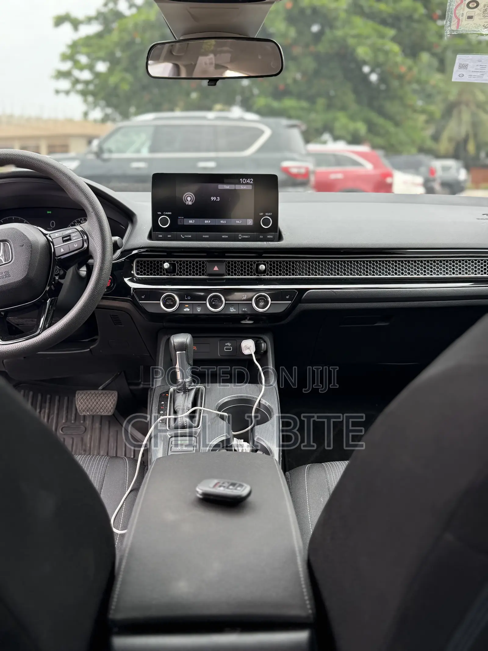 Honda Civic LX 2022 Silver