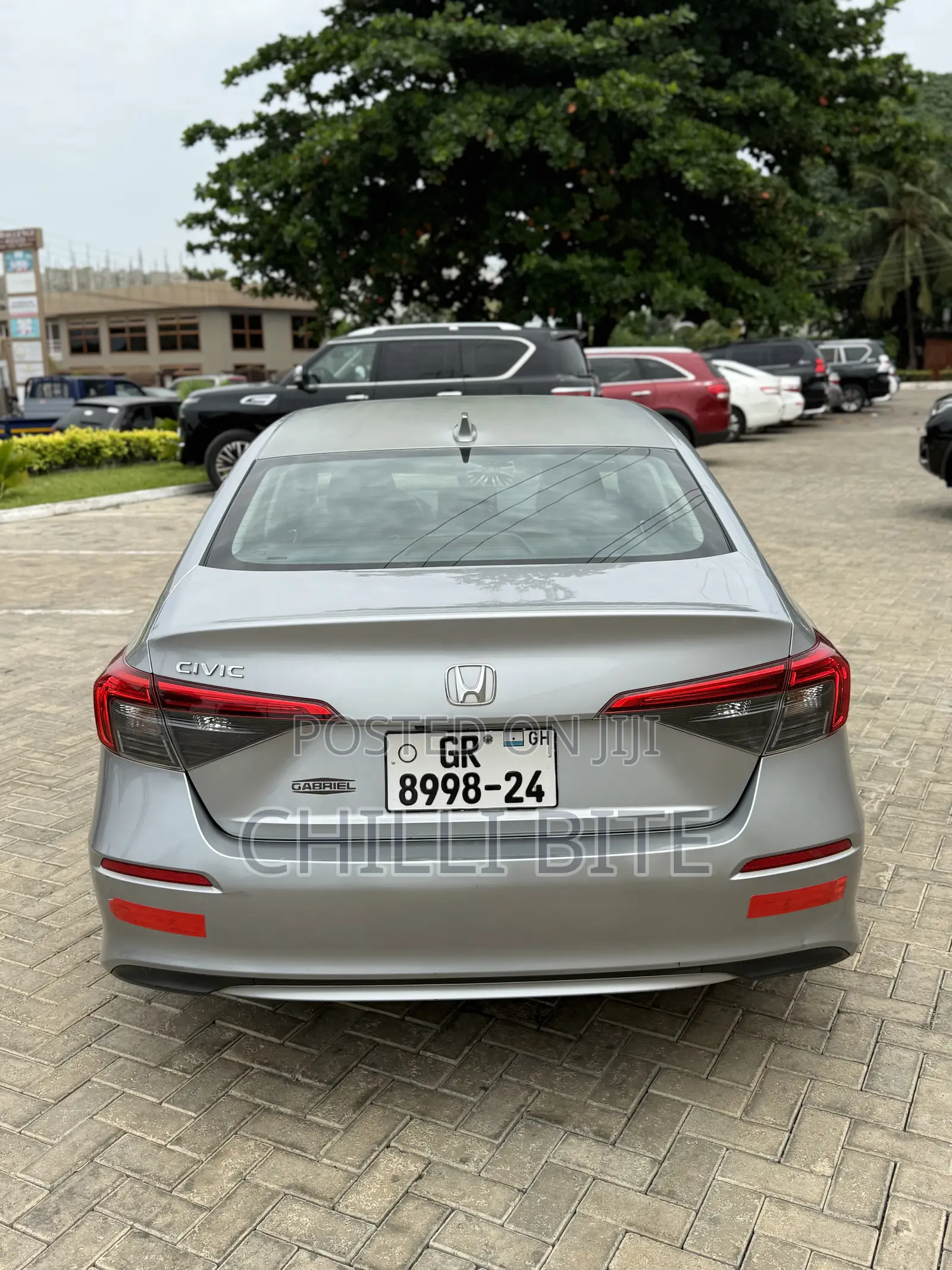 Honda Civic LX 2022 Silver