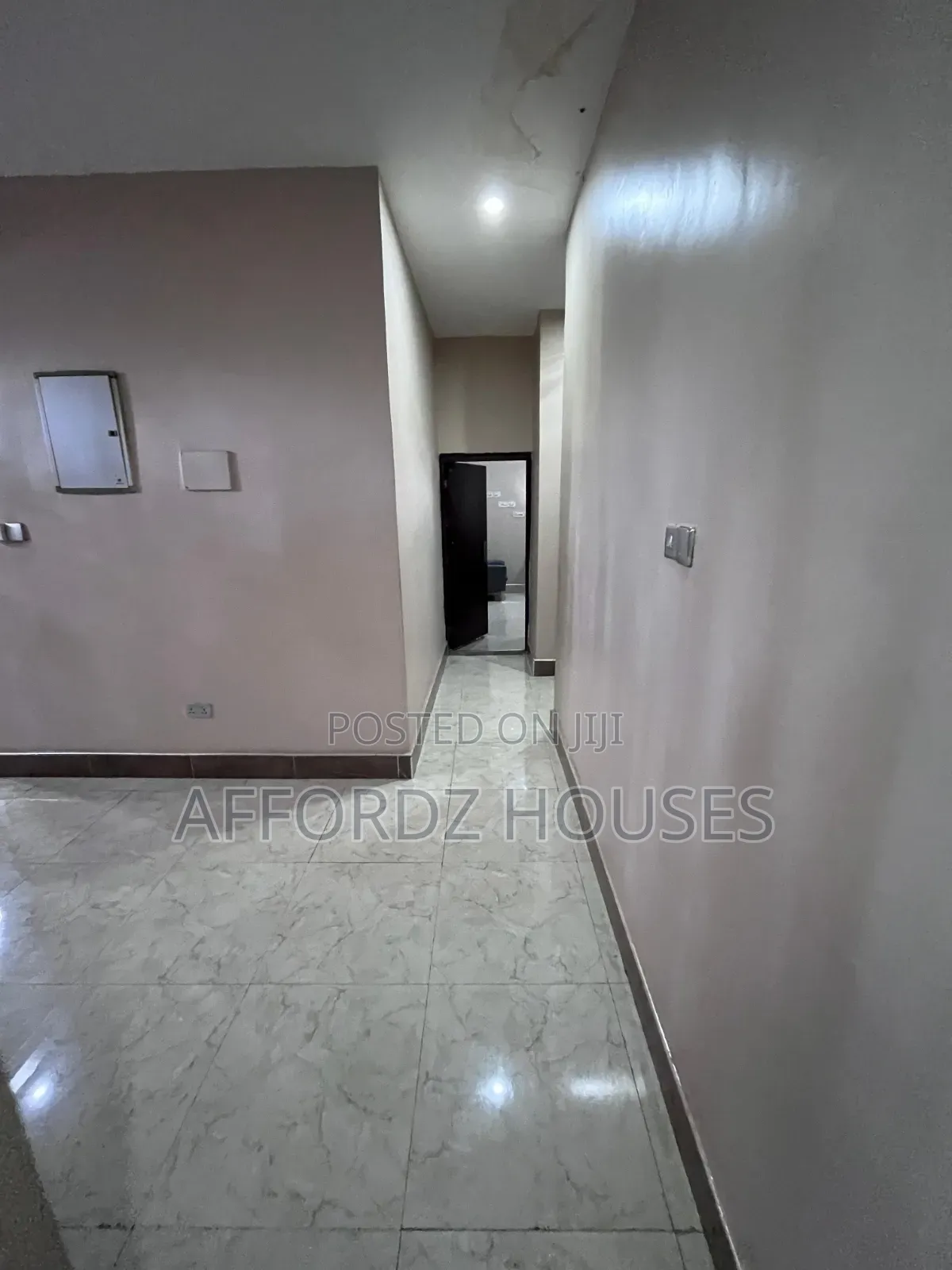 Furnished 3bdrm Apartment in Royal Palm Street, Tseaddo for rent
