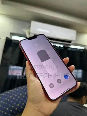 Apple iPhone 13 256 GB Red