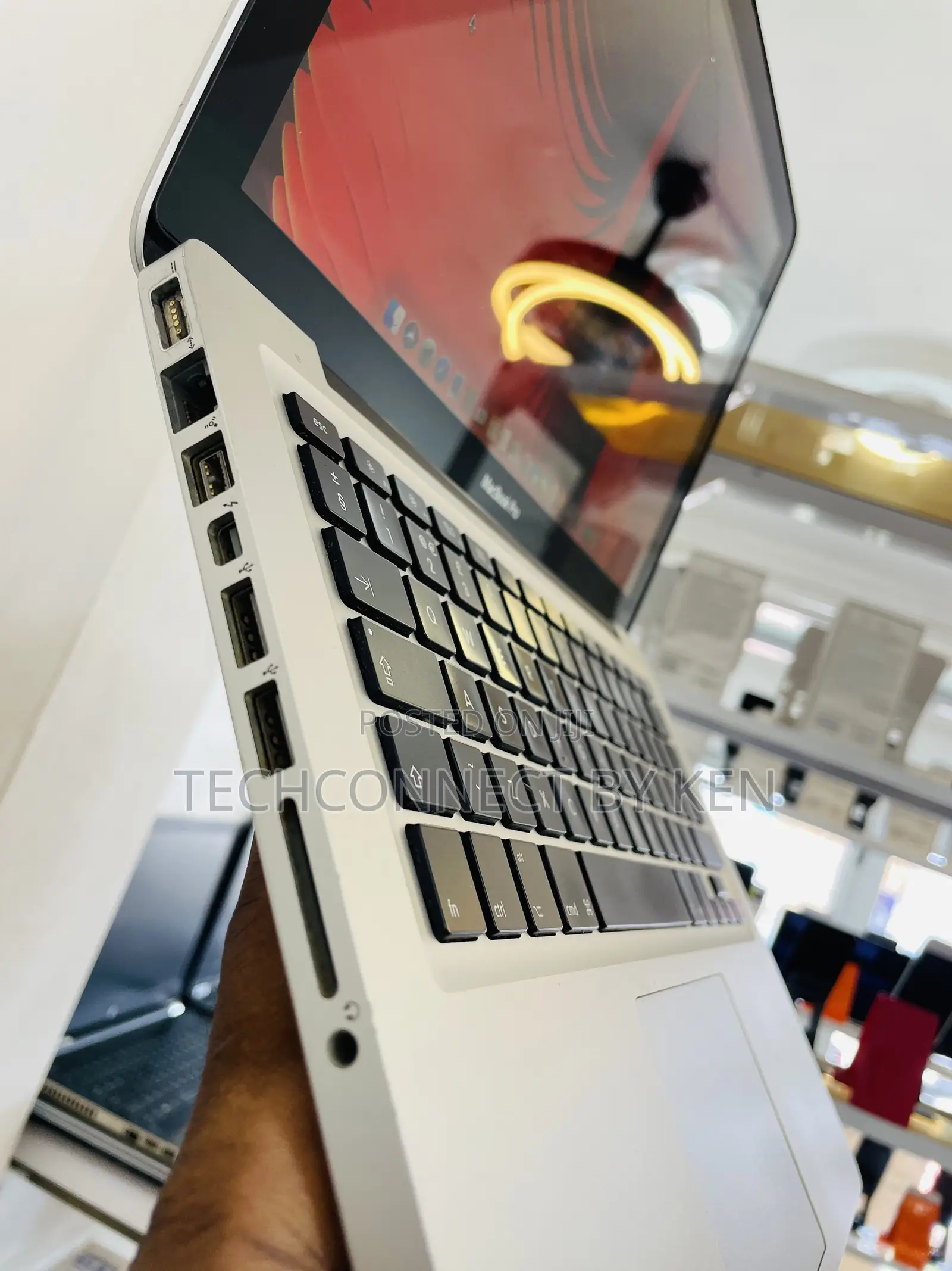 Laptop Apple MacBook Pro 2012 4GB Intel Core i5 HDD 320GB