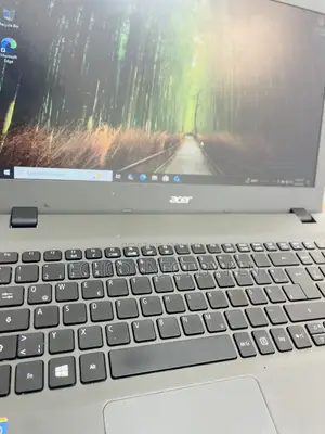 Laptop Acer Aspire E5-573 4GB Intel HDD 500GB