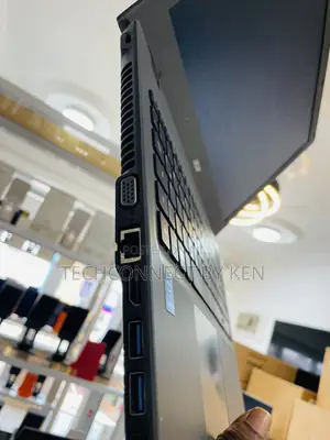 Laptop Acer Aspire E5-573 4GB Intel HDD 500GB