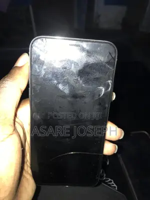 Apple iPhone X 64 GB White