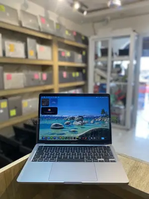Laptop Apple MacBook Pro 2020 8GB Apple M1 SSD 256GB