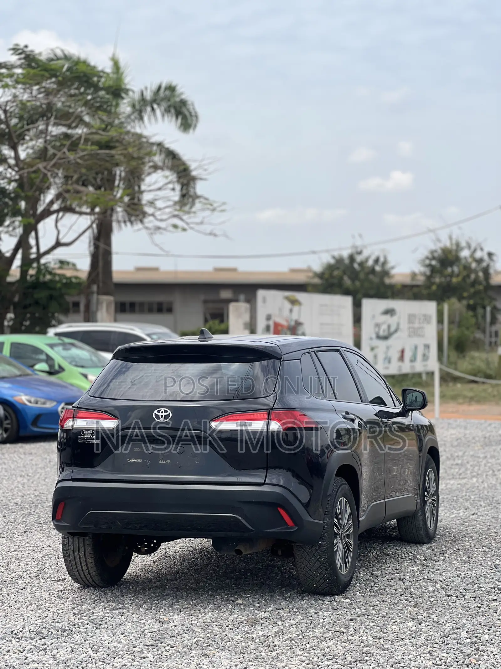 Toyota Corolla Cross LE 2023 Black