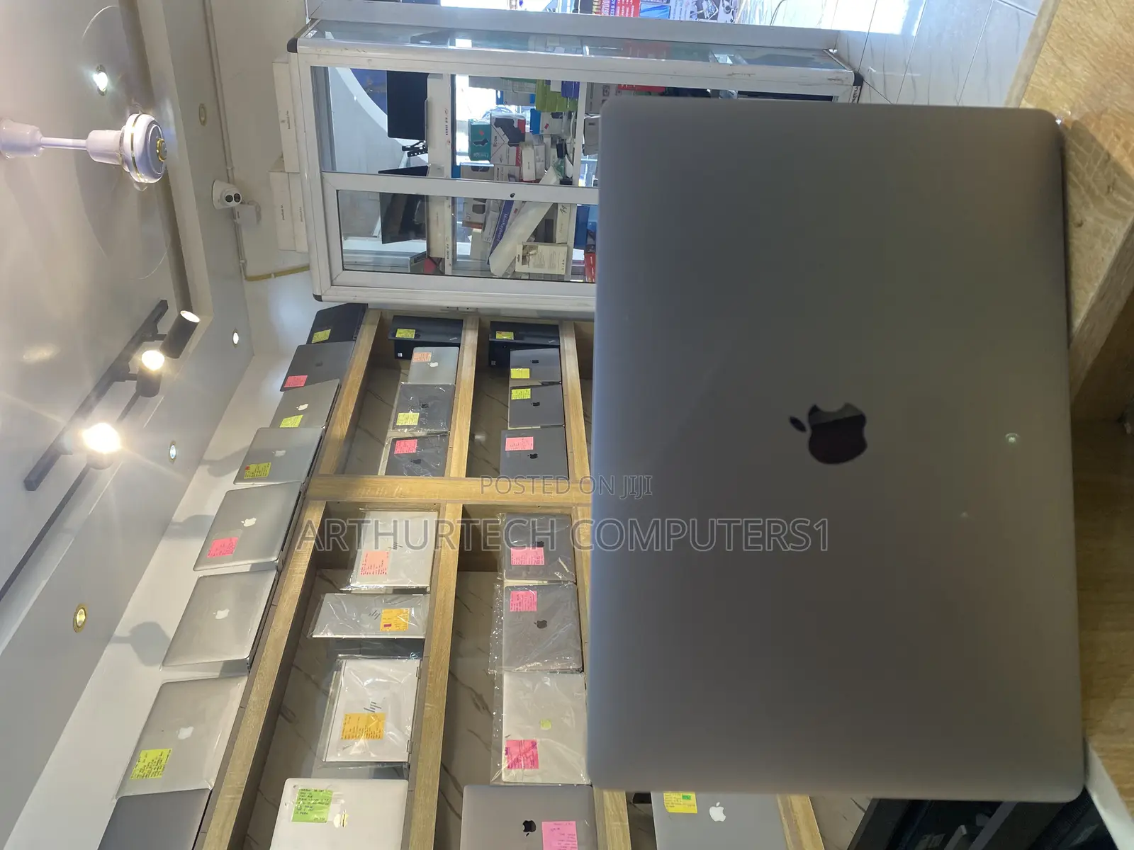 Laptop Apple MacBook Pro 2018 16GB Intel Core i7 SSD 1T