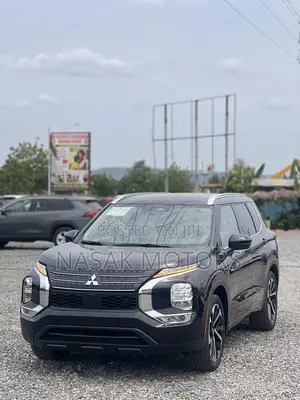 Mitsubishi Outlander SEL 2023 Black